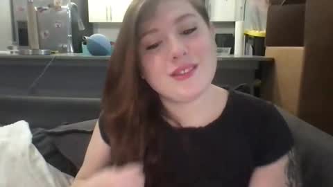 Snapshot of autumngoddessxo chatting on 03/26/26, 02:33 AutumnGoddessXO online show from 03/26/26, 02:33