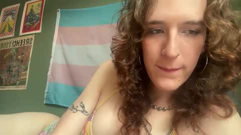 Autumn Loves You online show from 04/09/26, 05:51