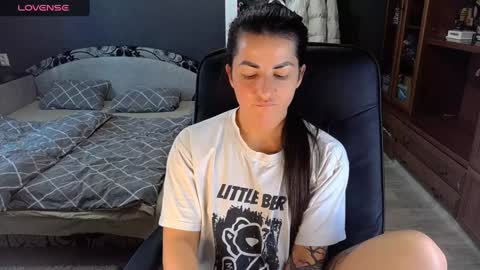 Ava online show from 01/20/25, 10:51