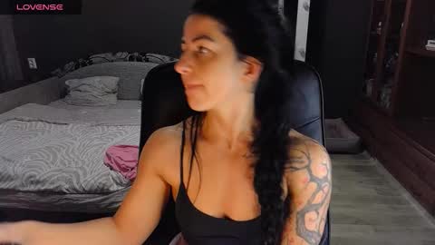 Ava online show from 11/24/25, 11:43