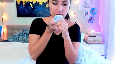 Ava online show from 02/25/25, 07:42