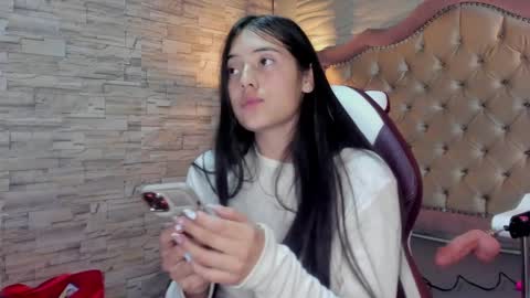              online show from 01/28/25, 03:04