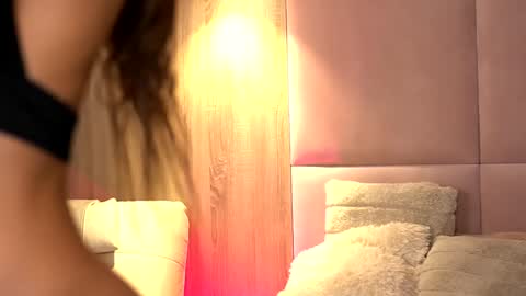 Snapshot of ava_heath chatting on 01/21/25, 01:50 Ava online show from 01/21/25, 01:50