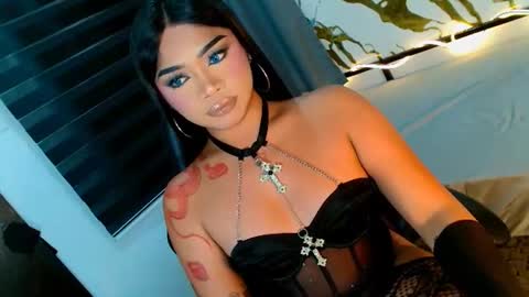 Snapshot of ava_lux chatting on 06/18/26, 08:35 Ava online show from 06/18/26, 08:35
