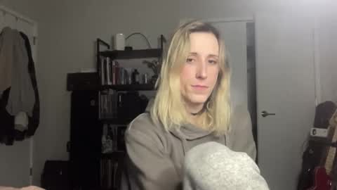 Snapshot of ava_reinhart_999 chatting on 02/12/26, 02:17 Ava online show from 02/12/26, 02:17