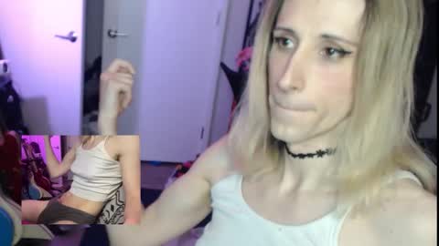 Snapshot of ava_reinhart_999 chatting on 02/14/26, 09:33 Ava online show from 02/14/26, 09:33