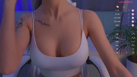 Snapshot of ava_tracyb chatting on 01/26/25, 01:47 ava_tracyb online show from 01/26/25, 01:47