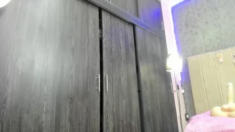 AVA online show from 12/22/25, 02:08