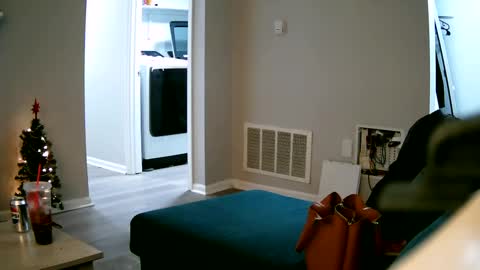 Ava Ashley online show from 01/21/25, 12:57