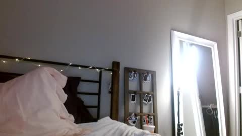 Ava Ashley online show from 12/17/25, 01:11