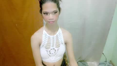 avacadaxcx online show from 10/15/25, 01:39