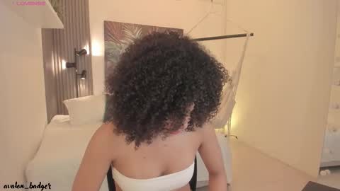 Avalon online show from 09/25/25, 07:50