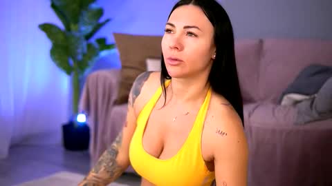 Ava online show from 01/14/26, 04:07