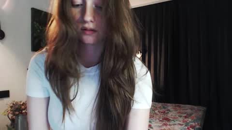 avani__gregg online show from 10/31/25, 03:02