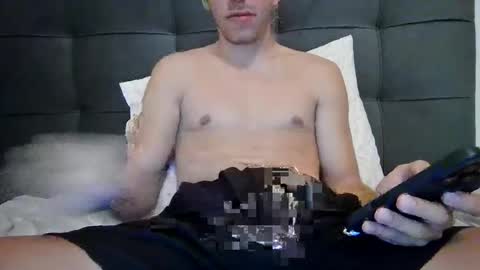 Avarageeuropeguy online show from 09/17/25, 07:21