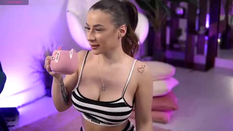 AvaReed online show from 03/04/26, 05:02