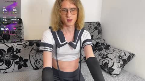 Alex online show from 04/11/26, 02:10