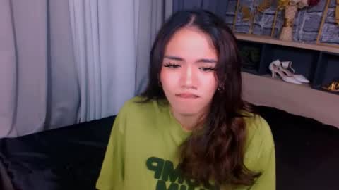 Avery online show from 12/19/25, 09:11