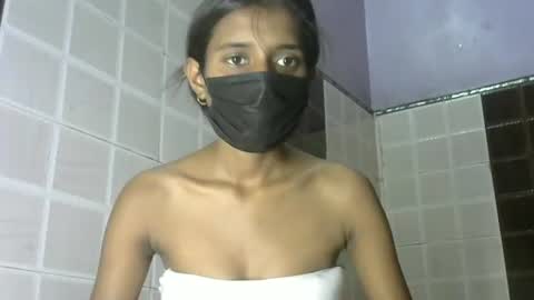 avery_lust01 online show from 05/18/26, 06:08