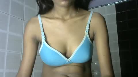 avery_lust01 online show from 07/11/26, 06:16