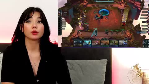 AveryWillow online show from 02/06/25, 11:15