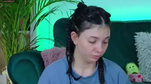 AveryWillow online show from 10/21/25, 02:56