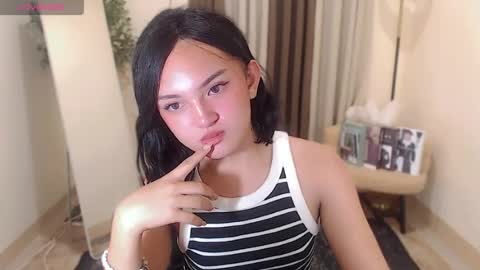 Snapshot of avi_maria12 chatting on 06/16/26, 10:12 Call me Avi online show from 06/16/26, 10:12