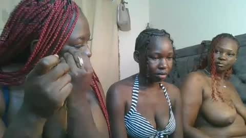 avian_babe1 online show from 06/25/26, 10:14