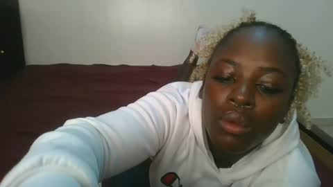 avian_babe1 online show from 07/24/26, 02:09