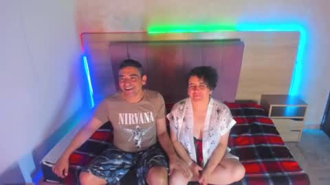 avictoria_and_andrescm online show from 11/12/25, 04:13