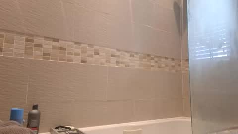 avidfan123 online show from 09/12/25, 08:58