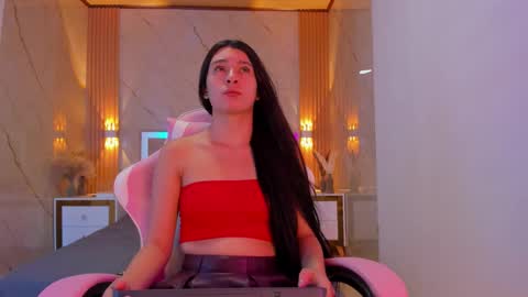 Snapshot of avigail_xo chatting on 02/07/26, 12:31 Avigail online show from 02/07/26, 12:31