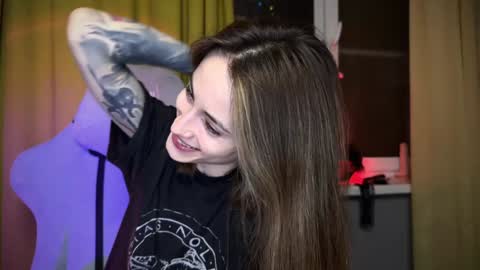 Snapshot of aviva_faith chatting on 12/19/24, 11:57 Aviva online show from 12/19/24, 11:57