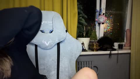 Snapshot of aviva_faith chatting on 12/24/24, 12:44 Aviva online show from 12/24/24, 12:44