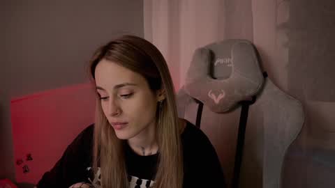 Snapshot of aviva_faith chatting on 01/25/25, 12:17 Aviva online show from 01/25/25, 12:17