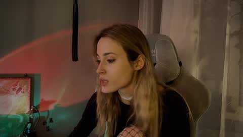 Snapshot of aviva_faith chatting on 01/25/25, 10:07 Aviva online show from 01/25/25, 10:07