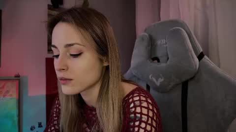 Snapshot of aviva_faith chatting on 02/22/25, 09:37 Aviva online show from 02/22/25, 09:37