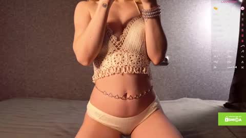 Snapshot of avr0ria chatting on 02/16/25, 01:14 avr0ria online show from 02/16/25, 01:14