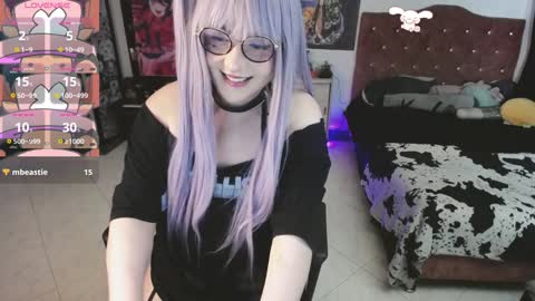 Snapshot of avril2809 chatting on 01/20/25, 03:15 Abril online show from 01/20/25, 03:15