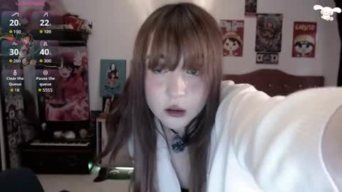 Snapshot of avril2809 chatting on 07/08/26, 10:47 Abril online show from 07/08/26, 10:47