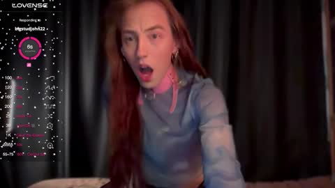 avril_pearly_ online show from 10/05/25, 11:19