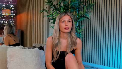 AVRILL CYRUX online show from 02/04/25, 09:28