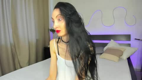 Snapshot of avrora_mars chatting on 05/01/26, 09:25 Avrora online show from 05/01/26, 09:25
