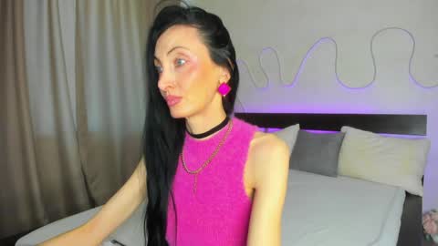Snapshot of avrora_mars chatting on 05/27/26, 09:17 Avrora online show from 05/27/26, 09:17