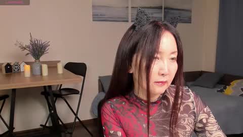 Avrora online show from 11/12/25, 01:44