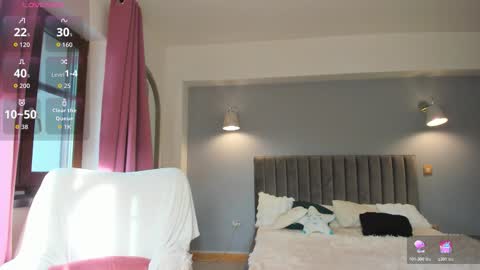 Jolie online show from 03/18/26, 05:54