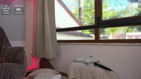 Jolie online show from 04/20/26, 08:39