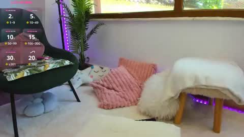 Snapshot of awesome_jolie chatting on 07/05/26, 10:00 Jolie online show from 07/05/26, 10:00