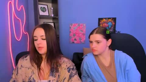 awesomeemma_ online show from 05/05/26, 11:07