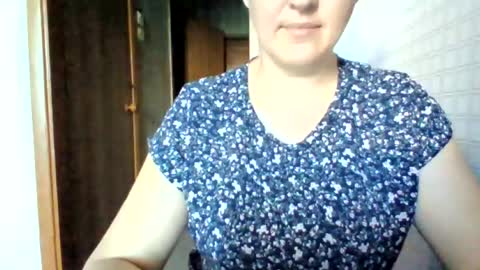 awesomeladyy online show from 06/21/26, 06:49